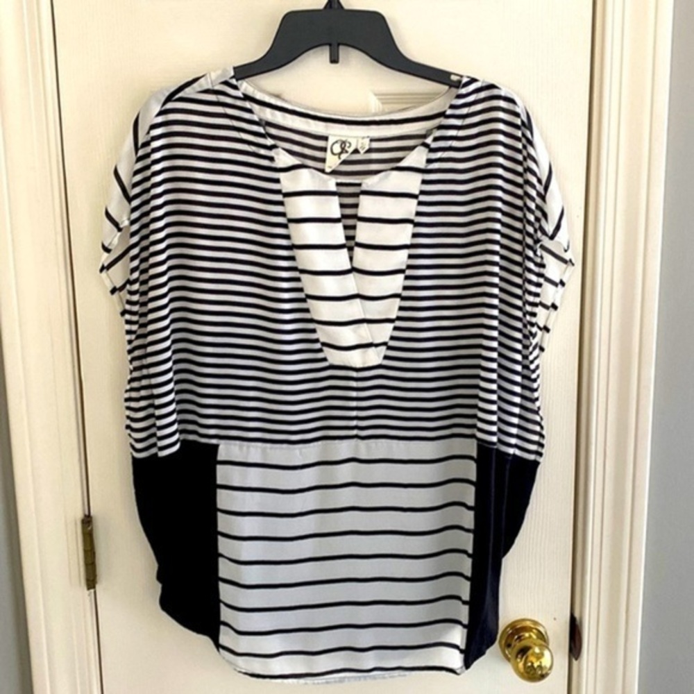 One September black/white top size Large - Picture 1 of 4
